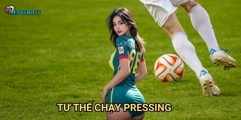 Tư thế chạy pressing 7m - Áp lực không ngừng nghỉ 1 Tư thế chạy pressing 7m - Áp lực không ngừng nghỉ